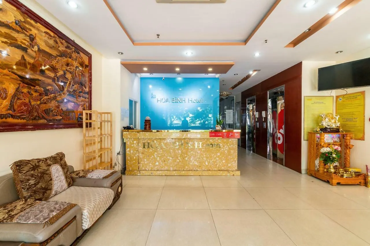 Oyo 375 Hoa Binh Hotel Da Nang