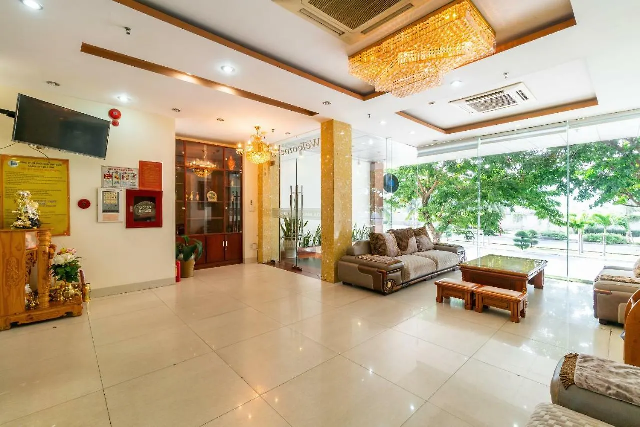 Oyo 375 Hoa Binh Hotel Da Nang