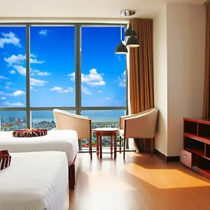 River Hotel